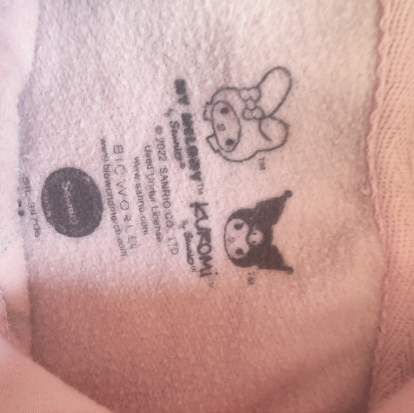 Vintage My Melody and Kuromo Hoodie Size M - Picture 12 of 15